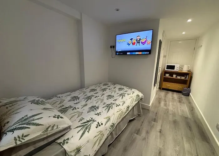 Cozy Apartment, Free Parking