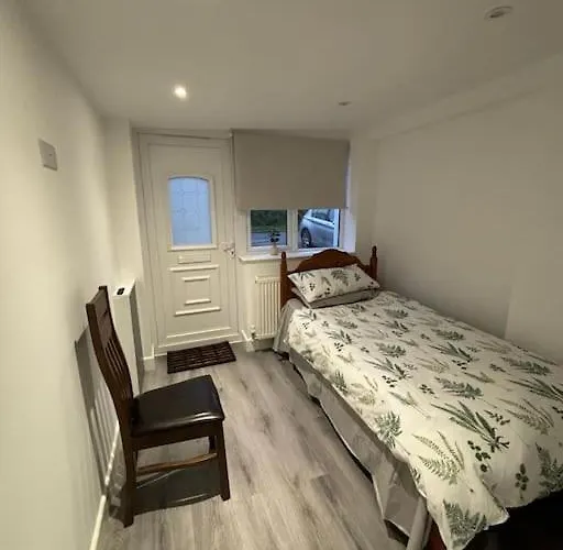 Cozy Apartment, Free Parking